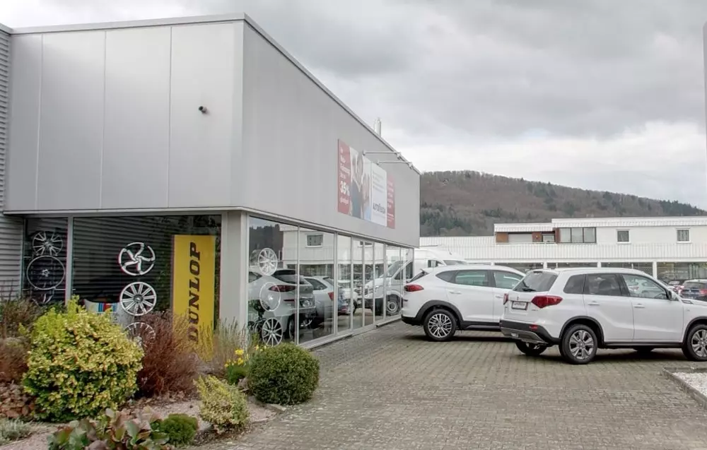 Komplettpaket für Unternehmer Gepflegte Verkaufsfläche mit Outdoor