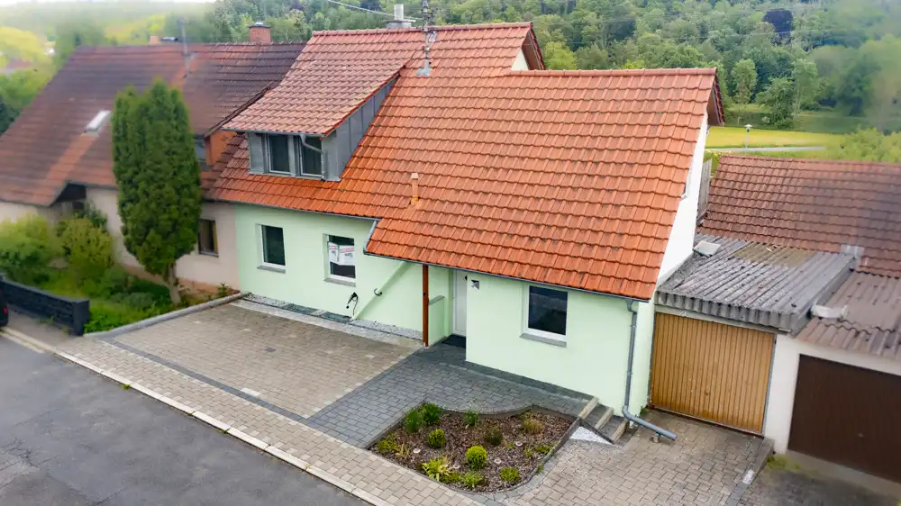 Straßenansicht