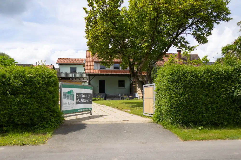 Eigene Zufahrt zum Garten