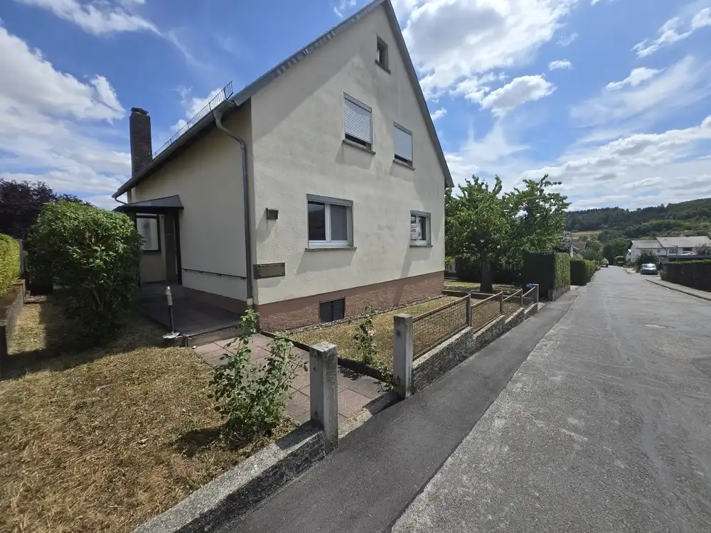 Straßenansicht
